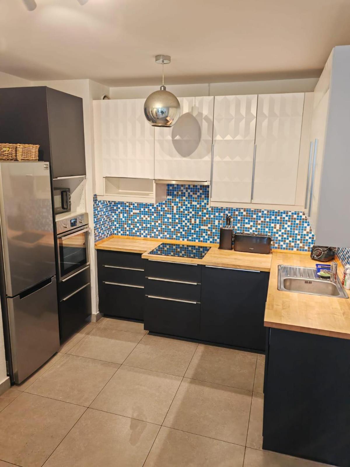 Skylark Cozy Bigger Apartment Будапеща Екстериор снимка